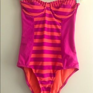 Hurley Bandeau 1 Piece Swimsuit